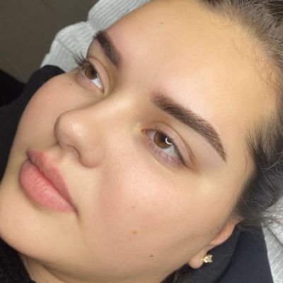 Перманентный макияж бровей