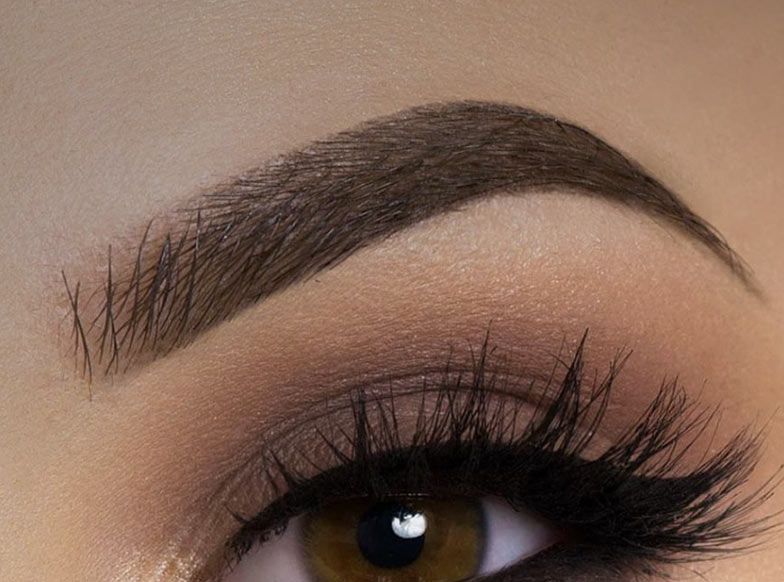 Перманентный макияж бровей